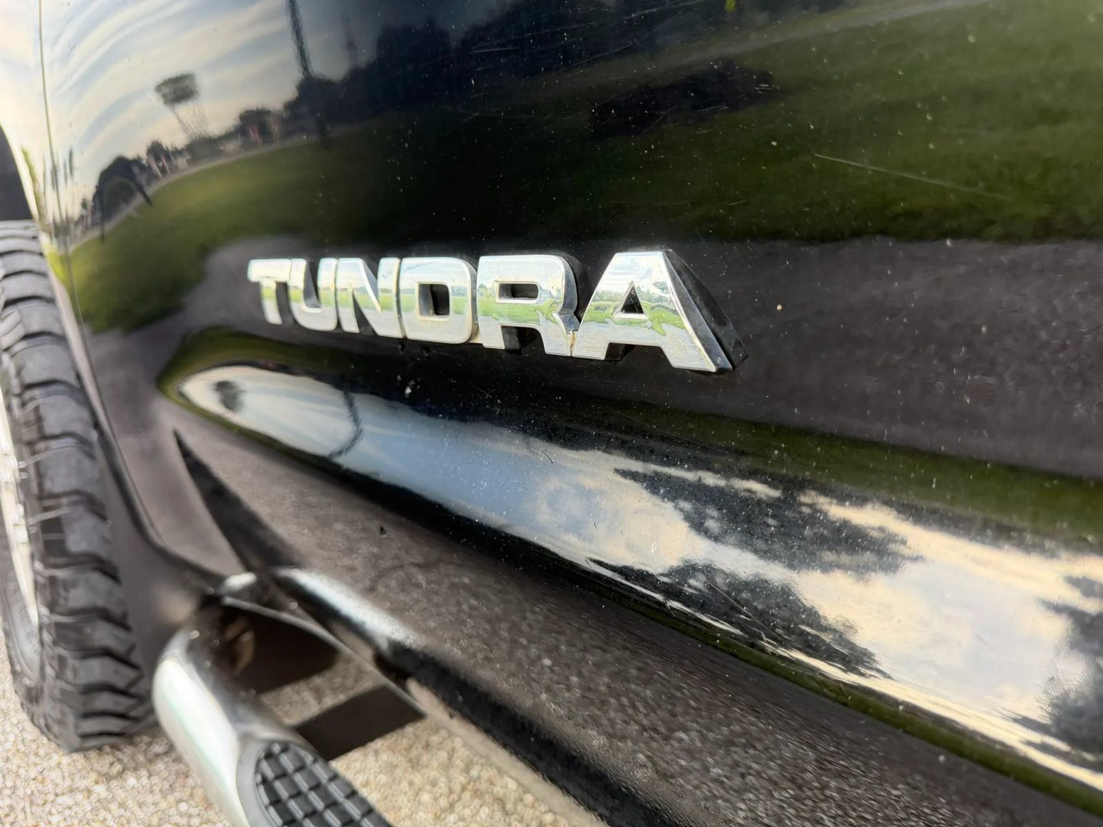 Used 2013 Toyota Tundra 4x4 CrewMax w/ Tow Pkg image 20