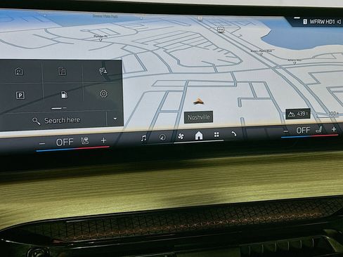 Used 2025 BMW 330i Sedan image 22