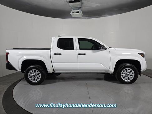 Used 2025 Toyota Tacoma SR RWD image 7