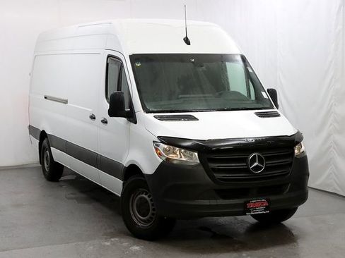 Used 2020 Mercedes-Benz Sprinter 2500 image 1