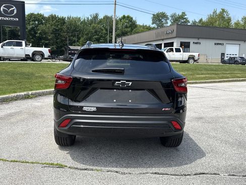 Used 2025 Chevrolet Trax RS w/ Sunroof Package image 5