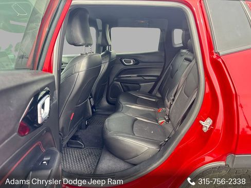Used 2025 Jeep Compass Trailhawk AWD/4WD image 11