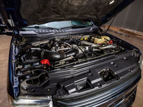 Used 2017 Ford F350 Lariat w/ Lariat Value Package image 40