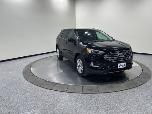 Used 2022 Ford Edge SEL w/ Convenience Package image 4