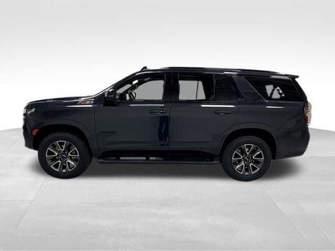 Certified 2022 Chevrolet Tahoe Z71 w/ Luxury Package AWD/4WD image 3