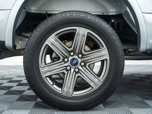 Used 2020 Ford F150 Lariat w/ Equipment Group 502A Luxury AWD/4WD image 20
