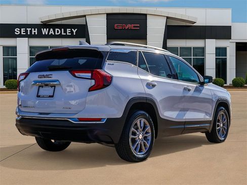 Certified 2023 GMC Terrain SLT image 7