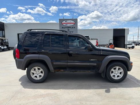 Used 2004 Jeep Liberty Sport w/ PWR Convenience Group AWD/4WD image 1
