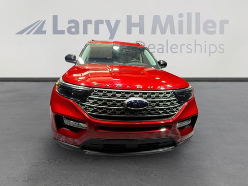 Used 2023 Ford Explorer XLT w/ Equipment Group 202A AWD/4WD image 8