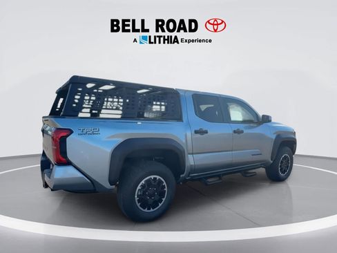 Used 2025 Toyota Tacoma TRD Off-Road AWD/4WD image 8