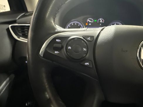 Used 2021 Buick Enclave Essence w/ Sound and Sites Package AWD/4WD image 23