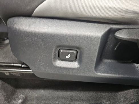 Used 2025 Toyota Tacoma TRD Sport image 15