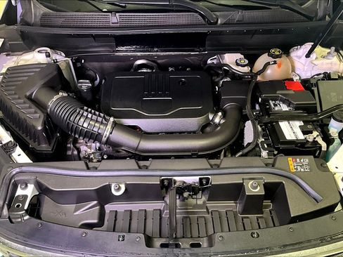 Used 2022 GMC Acadia SLE FWD image 31