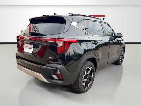 Used 2024 Kia Seltos EX AWD/4WD image 7