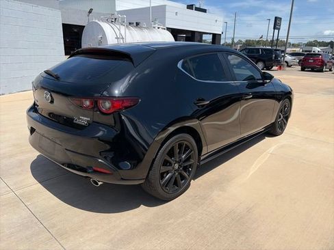 Used 2024 MAZDA MAZDA3 s FWD image 5