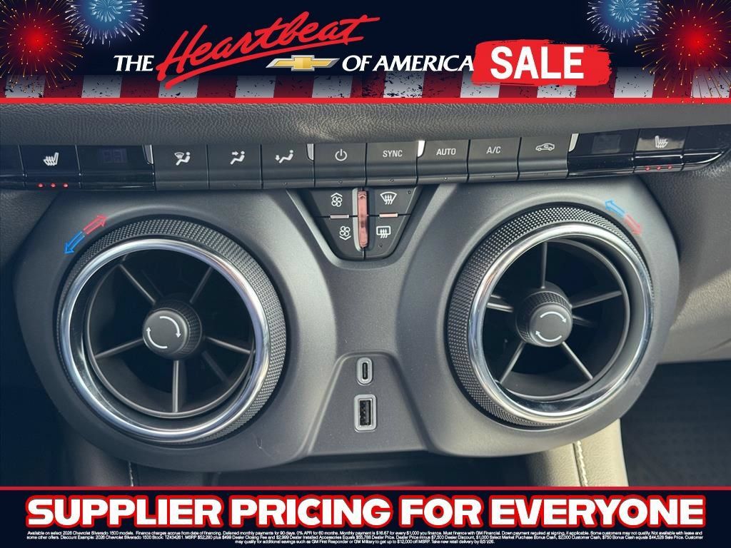 New 2025 Chevrolet Blazer LT w/ Convenience Package FWD image 17