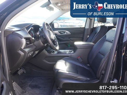 Used 2019 Chevrolet Traverse LT image 8