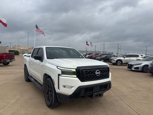 Certified 2023 Nissan Frontier SV w/ Midnight Edition Package RWD image 1
