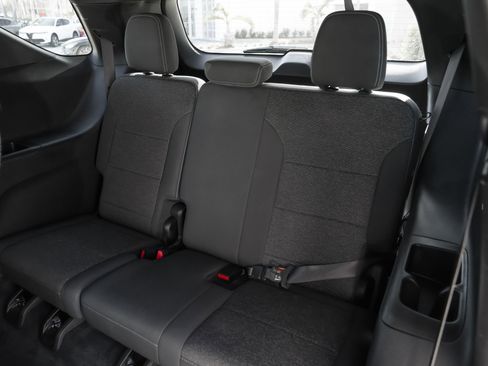 Used 2024 Chevrolet Traverse LT image 44