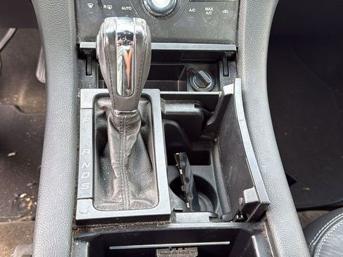Used 2014 Ford Taurus Limited FWD image 10