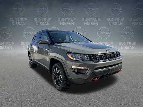 Used 2021 Jeep Compass Trailhawk image 9