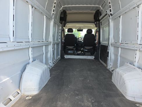Used 2023 RAM ProMaster 3500 w/ Lane Management Group FWD image 8