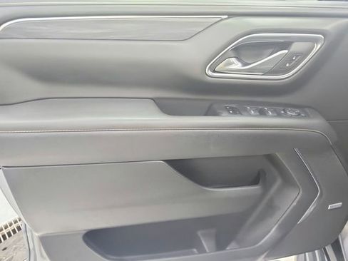 Used 2024 GMC Yukon XL SLT RWD image 39