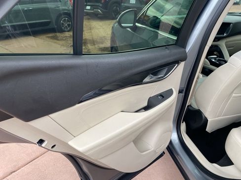 Used 2023 Buick Envision Preferred image 17