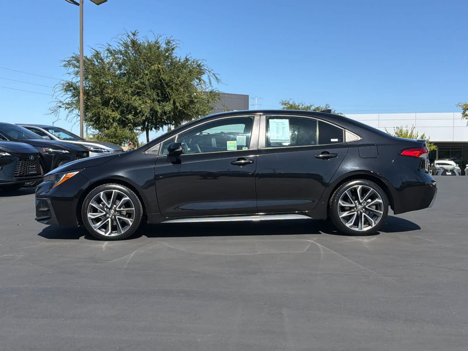 Used 2022 Toyota Corolla SE w/ Carpet Mat Package (TMS) FWD image 9
