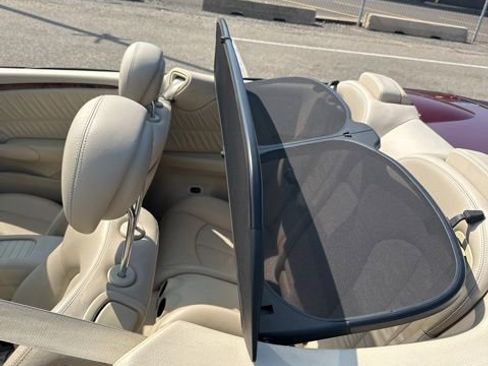 Used 2009 Mercedes-Benz CLK 350 Cabriolet image 22