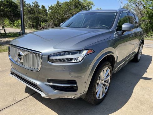 Used 2016 Volvo XC90 T6 Inscription w/ Vision Package image 4