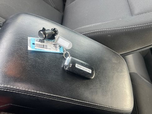 Used 2017 Dodge Charger SE w/ Blacktop Package image 31