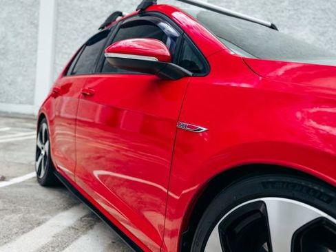Used 2015 Volkswagen GTI S FWD image 27