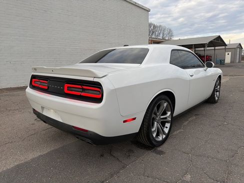 Used 2020 Dodge Challenger R/T image 2