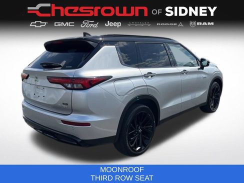 Used 2025 Mitsubishi Outlander 4WD Plug-In Hybrid image 5
