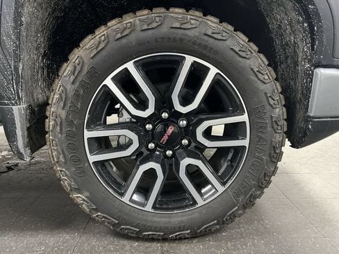 New 2026 GMC Sierra 1500 AT4 w/ AT4 Premium Package AWD/4WD image 34