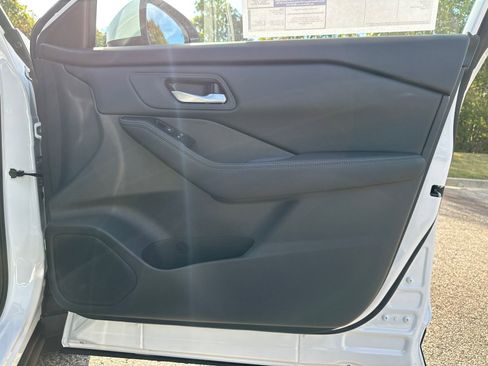 New 2026 Nissan Rogue SV image 14