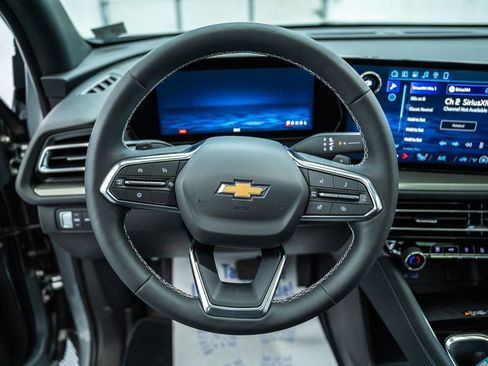 New 2026 Chevrolet Traverse LT w/ Sun and Wheel Package AWD/4WD image 31