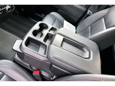 Used 2025 GMC Sierra 1500 SLT image 15