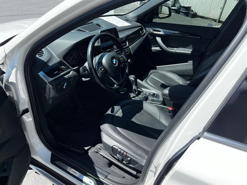 Used 2017 BMW X1 xDrive28i AWD/4WD image 16