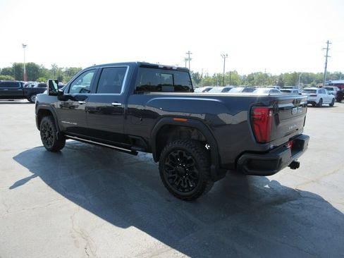 Certified 2024 GMC Sierra 2500 Denali Ultimate AWD/4WD image 11
