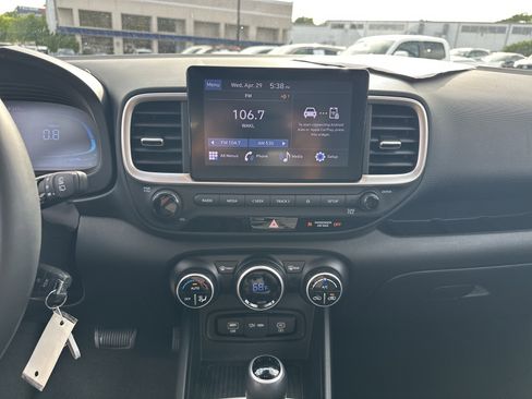 Used 2023 Hyundai Venue SEL w/ Cargo Package FWD image 32