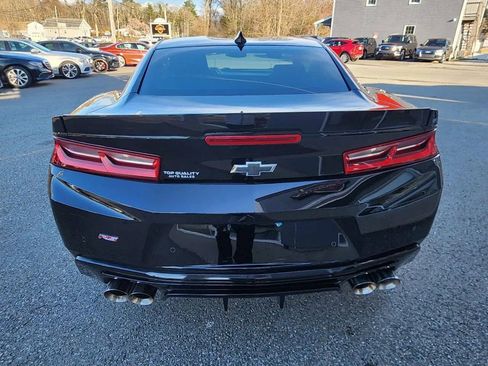 Used 2017 Chevrolet Camaro LT RWD image 6