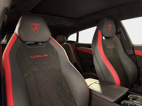 Used 2023 Lamborghini Urus S AWD/4WD image 26