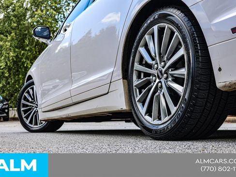Used 2017 Lincoln MKZ Premiere FWD image 15