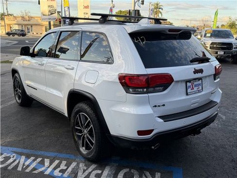 Used 2017 Jeep Grand Cherokee Trailhawk w/ Trailhawk Luxury Group image 5