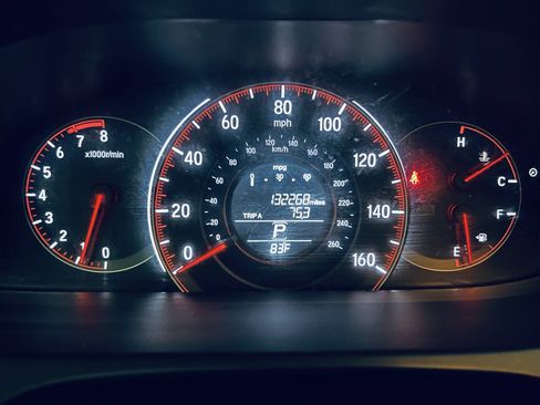 Used 2017 Honda Accord Sport image 35