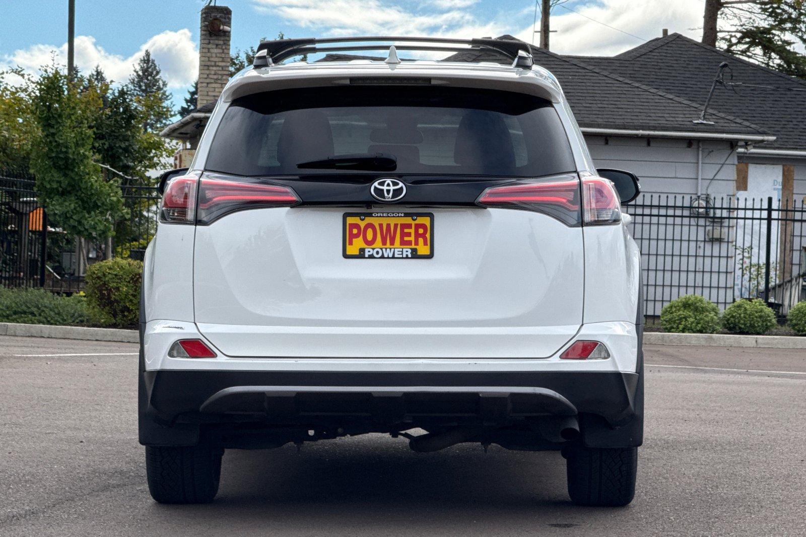 Used 2018 Toyota RAV4 Adventure FWD image 5
