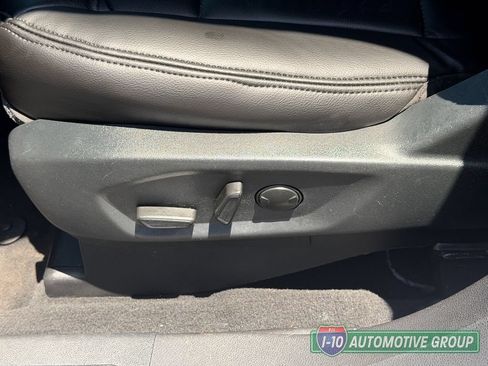 Used 2019 Ford Explorer XLT w/ Equipment Group 202A FWD image 19