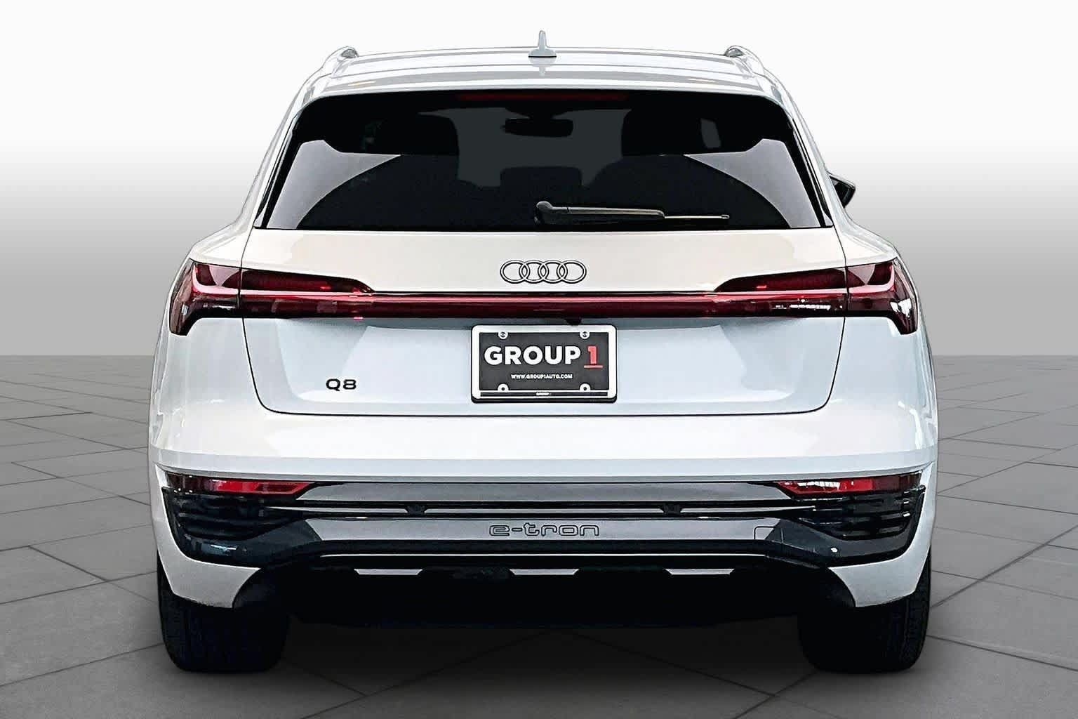 Used 2024 Audi Q8 e-tron Premium Plus w/ Premium Plus Package AWD/4WD image 4